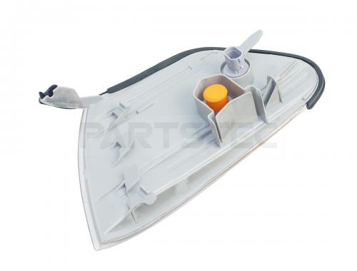 100系マークⅡ フロントコーナーレンズ 社外品